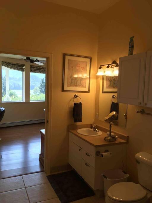 Kelli Creek Cottage - Reduced Price On Tours Juneau Quarto foto