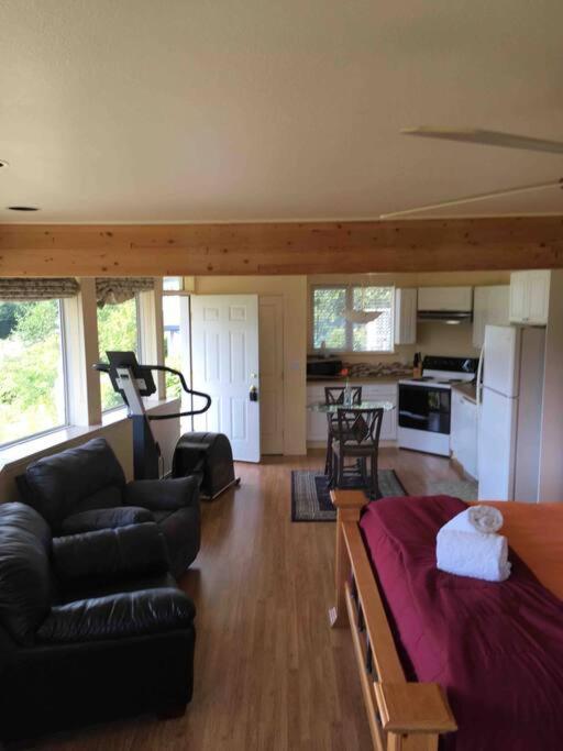 Kelli Creek Cottage - Reduced Price On Tours Juneau Quarto foto